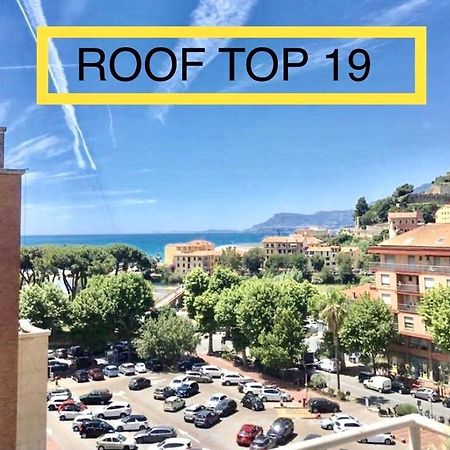 Roof Top 19 벤티밀리아 외부 사진